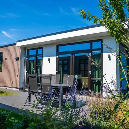 Parc De Ijsselhoeve Holiday park 3*